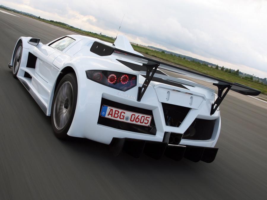  Gumpert Apollo Sport 2007 года  (фото 13 из 16)